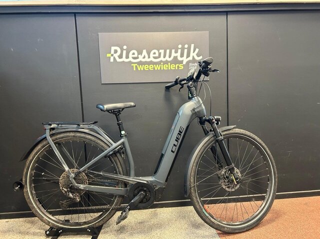Cube TOURING HYBRID EXC 500 GREY/RED